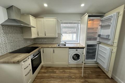 1 bedroom flat to rent, Clifton Street, Roath, Roath