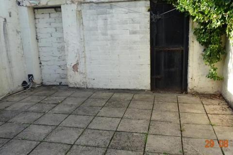 1 bedroom flat to rent, Broadway, Roath, Cardiff