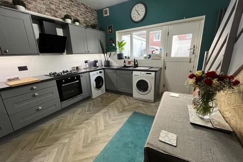 2 bedroom terraced house for sale, Trafalgar Street, Ashton-Under-Lyne OL7