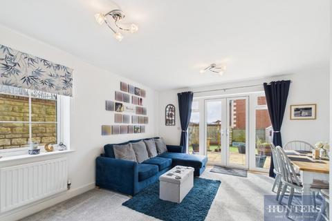 3 bedroom townhouse to rent, Hunts Grove Drive, Hardwicke, Gloucester