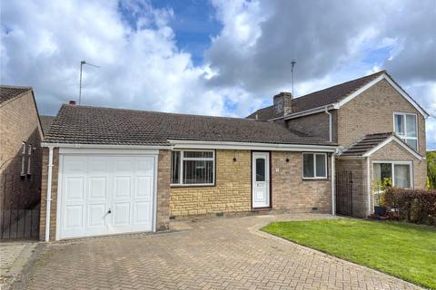 3 bedroom bungalow for sale, Tarrant Avenue, Witney, Oxfordshire, OX28