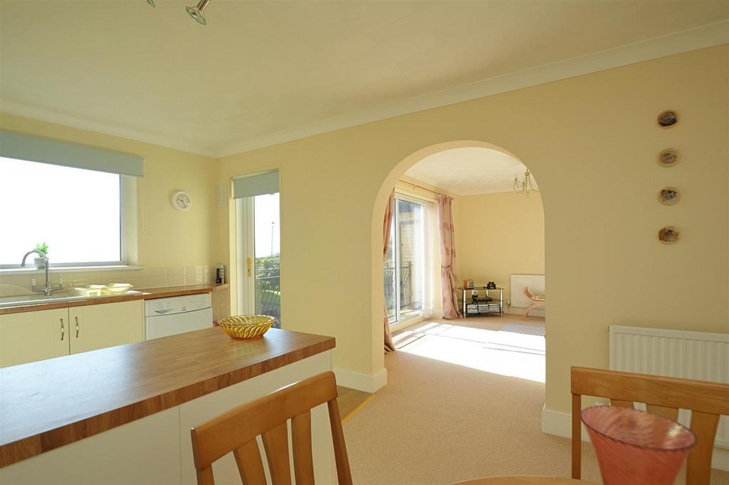 Resized Kitchen4.jpg
