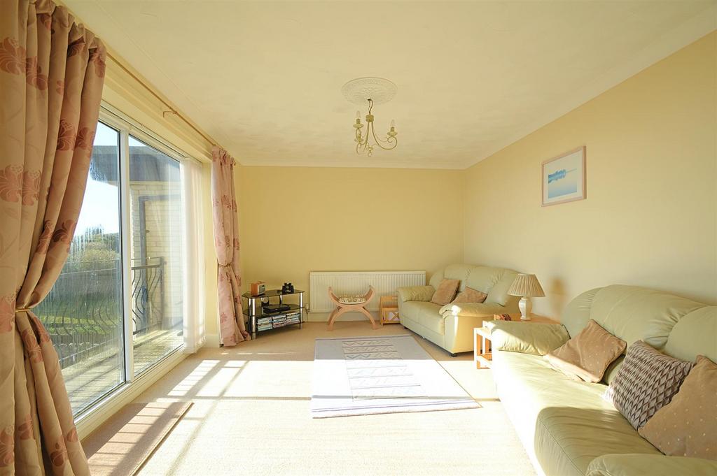Resized Lounge1.jpg