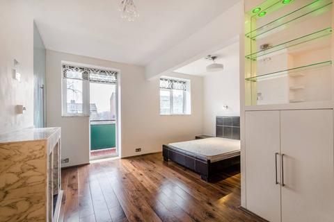 Studio to rent, Boone Street, Lewisham, London, SE13