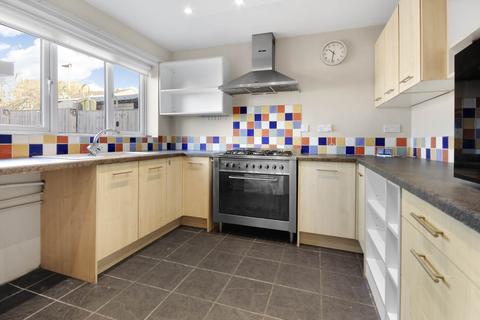 3 bedroom terraced house for sale, Elizabeth Close, Bracknell RG12