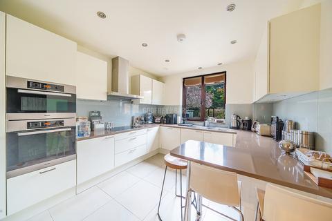 2 bedroom apartment for sale, Hampstead Garden Suburb / East Finchley borders N2