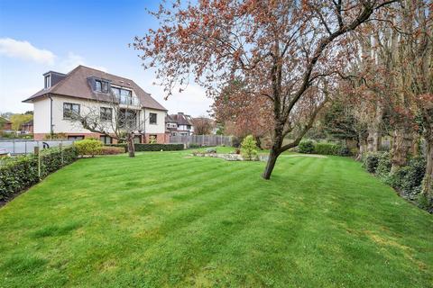 2 bedroom apartment for sale, Hampstead Garden Suburb / East Finchley borders N2
