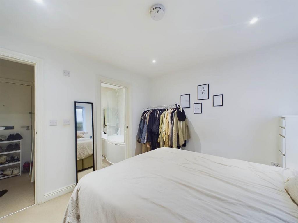 4 parkers bedroom 2
