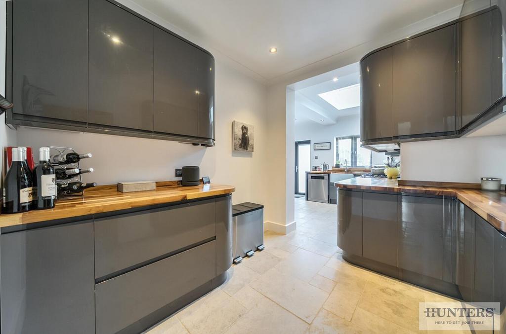 Kitchen/Breakfast Room View 3