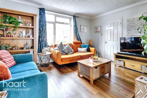3 bedroom semi-detached house for sale, Wadham Road, Abbots Langley