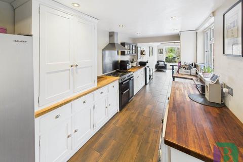4 bedroom terraced house for sale, Station Road, Milton Keynes MK17