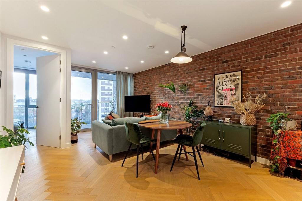 Reception/Kitchen