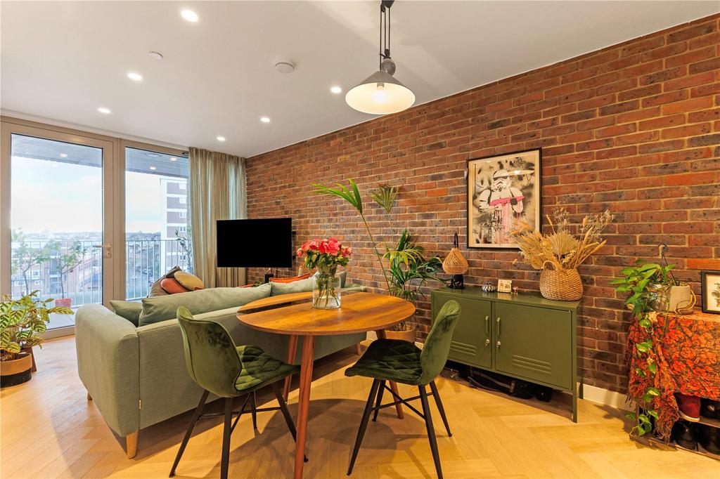 Reception/Kitchen