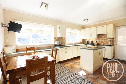 2 bedroom detached bungalow for sale, Fairfield Drive, Lowestoft