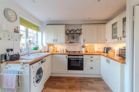 12 Ballantrae Close, Arnold, Nottingham, NG5 8QH