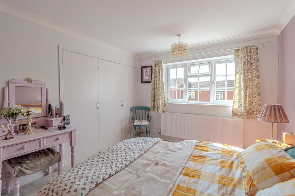 12, Ballantrae Close Arnold, Nottingham, NG5 8 QH