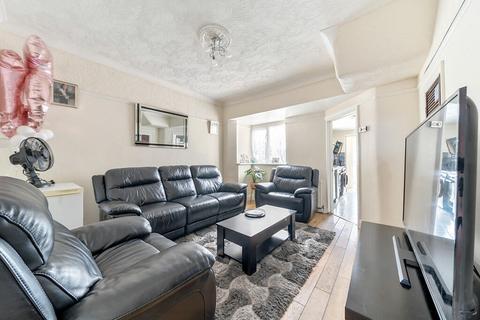 4 bedroom terraced house to rent, Priory Road, Dartford DA1