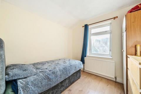 4 bedroom terraced house to rent, Priory Road, Dartford DA1