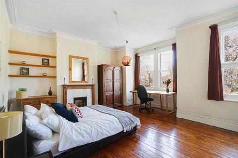 4 bedroom house for sale, Cormont Road, London SE5
