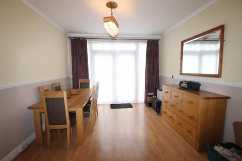 1 Hale Close, Edgware, HA8 9PB