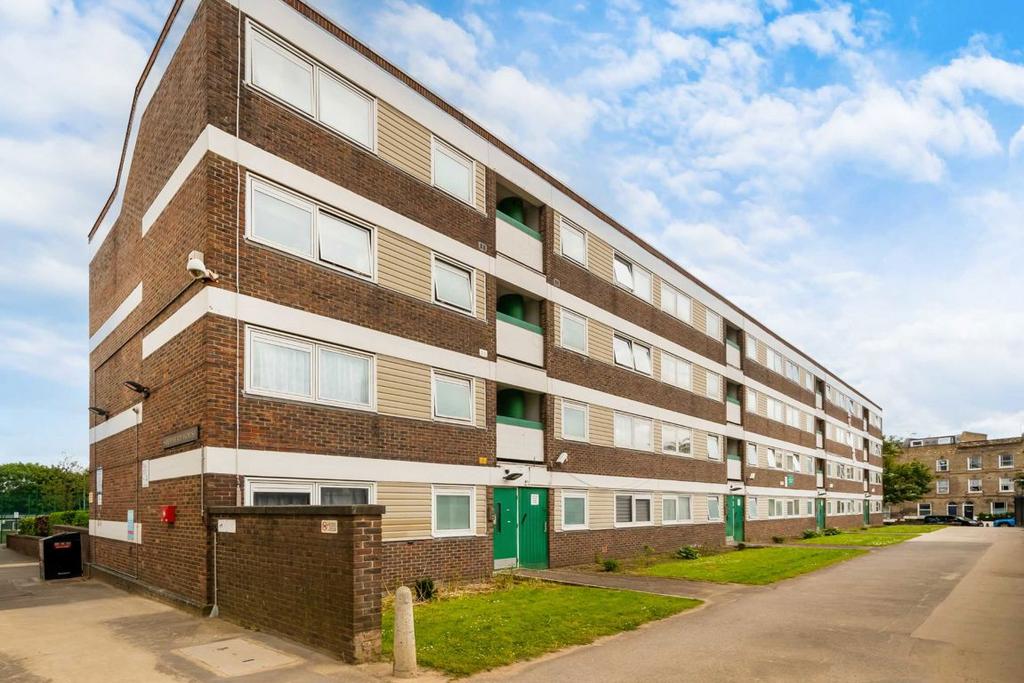 York Way Estate, London N7 1 bed flat for sale - £300,000