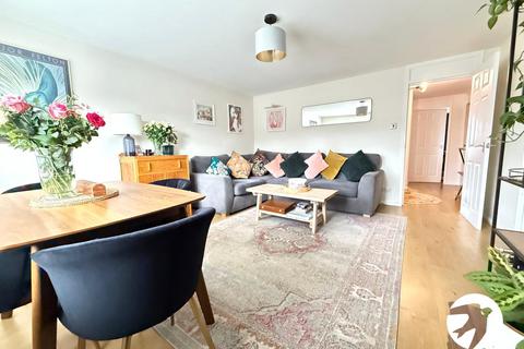 10 Wildwood Close, London, SE12 0ST