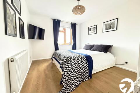 10 Wildwood Close, London, SE12 0ST
