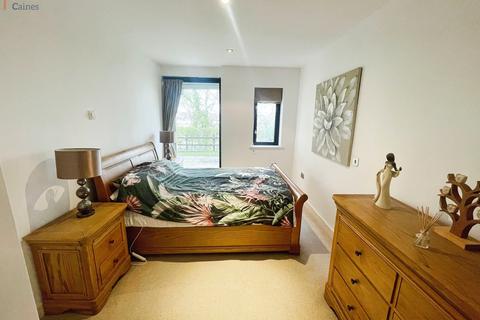 2 bedroom ground floor flat for sale, Woodridge, Cefn Glas, Bridgend County. CF31 4PE