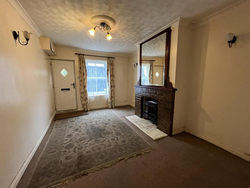 6 A High Street, Patrington, HU12 0 RE