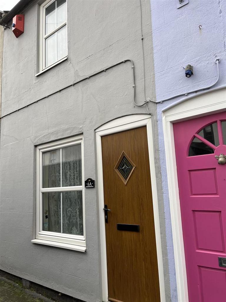 6 A High Street, Patrington, HU12 0 RE