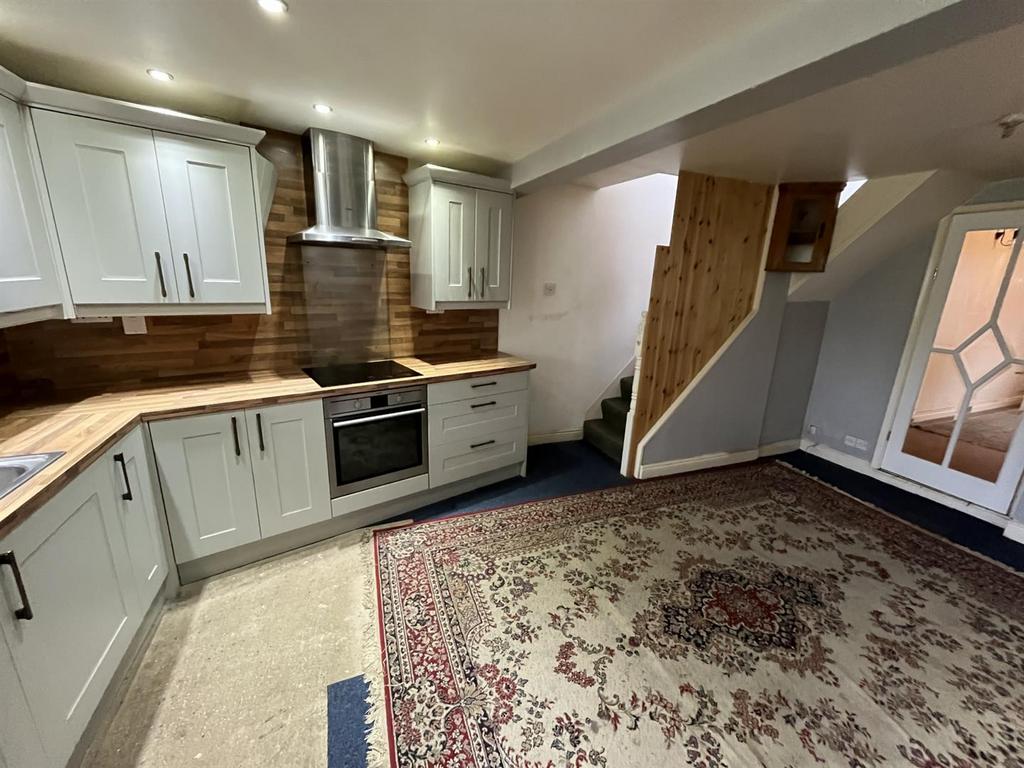 6 A High Street, Patrington, HU12 0 RE