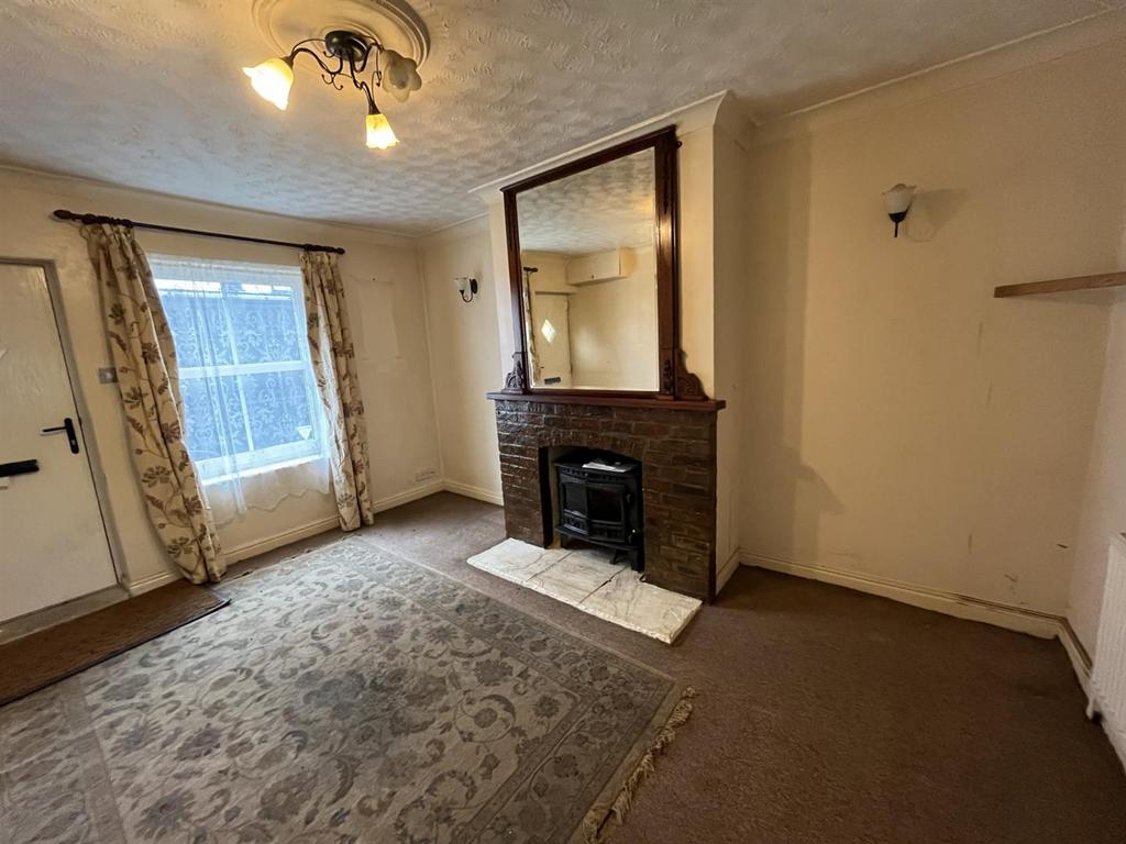 6 A High Street, Patrington, HU12 0 RE