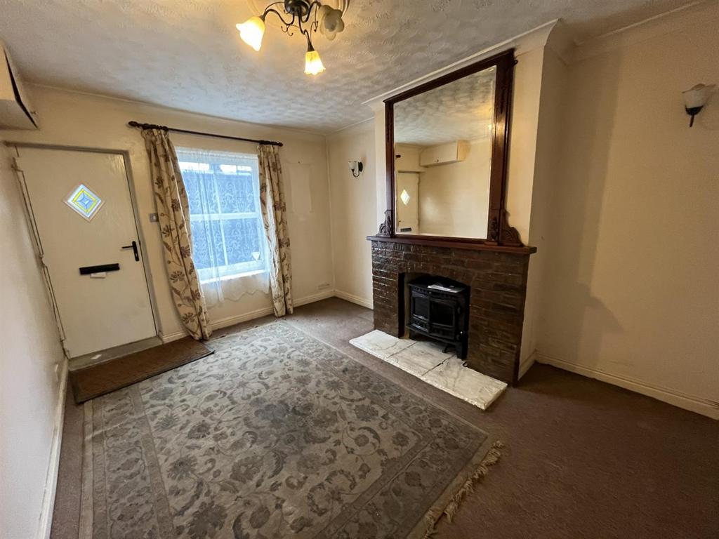 6 A High Street, Patrington, HU12 0 RE