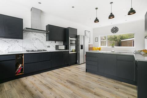 6 bedroom detached house for sale, Hitchin, Hertfordshire SG4