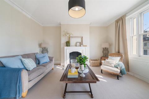 2 bedroom apartment for sale, Priory Road, South Hampstead, London, NW6