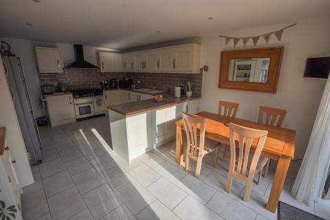 3 bedroom detached house for sale, Lonnen Road, Wimborne, BH21