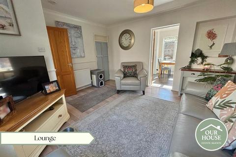 27 Cliff Terrace, Hornsea, HU18 1JA
