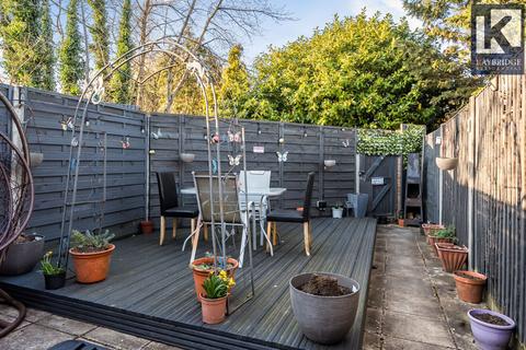14 Melton Fields, Epsom, KT19 9QH