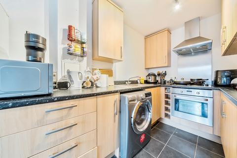 1 bedroom apartment for sale, Lewisham High Street, London