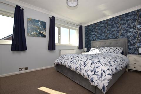 7 Heathfield Close, Tingley, Wakefield, WF3 1TP