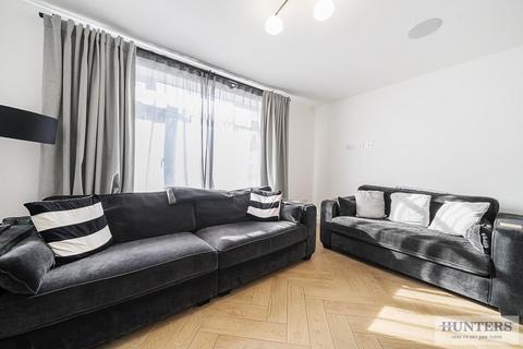 75 Luffield Road, London, SE2 9JN