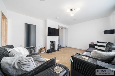75 Luffield Road, London, SE2 9JN
