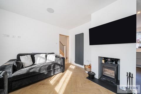 75 Luffield Road, London, SE2 9JN