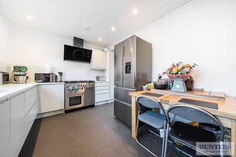 75 Luffield Road, London, SE2 9JN