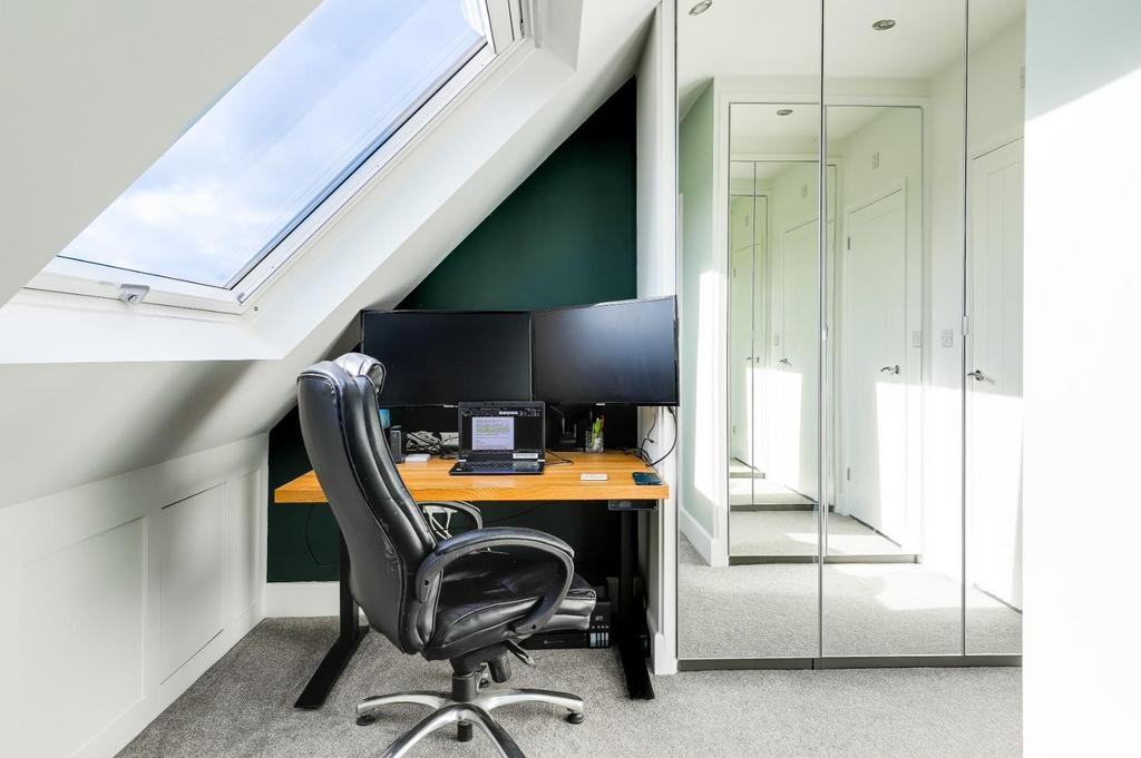 Bedroom One a.JPG