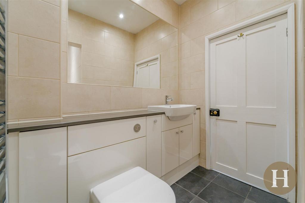Hadleigh Estate Agents-11.jpg