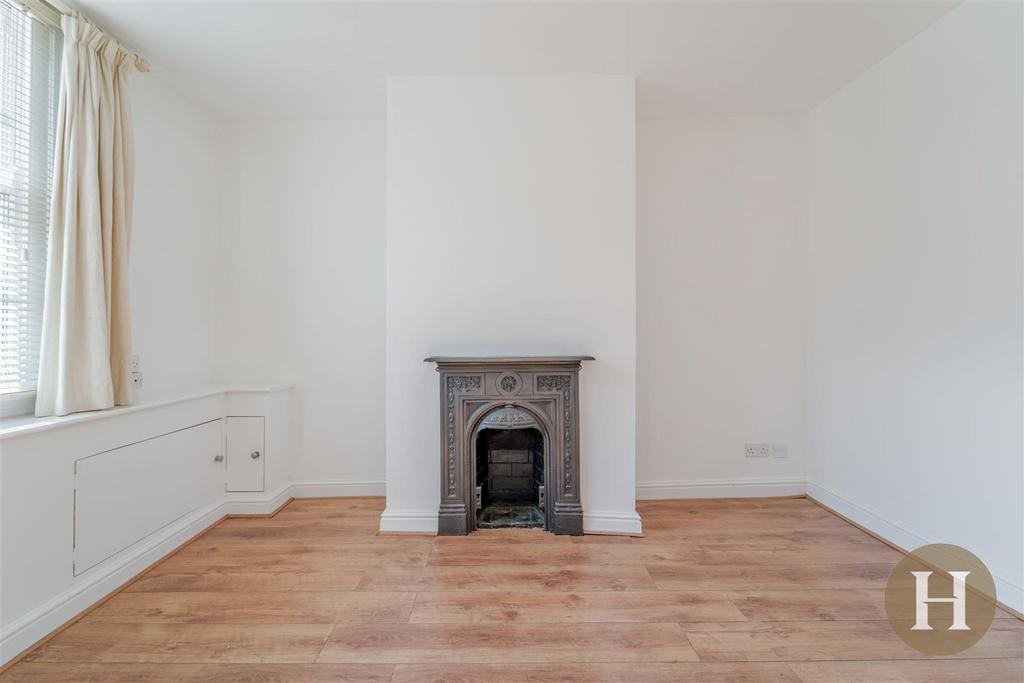 Hadleigh Estate Agents-22.jpg
