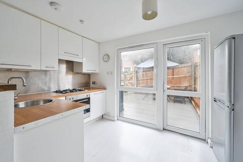 2 bedroom flat to rent, The Heights, Charlton, London, SE7