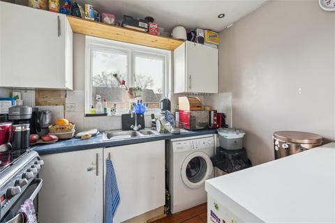 29 Heathcote Way, West Drayton, UB7 7RD