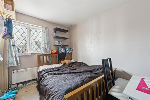 29 Heathcote Way, West Drayton, UB7 7RD